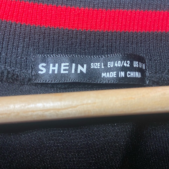 Black and red letterman jacket size: L - Picture 3 of 3